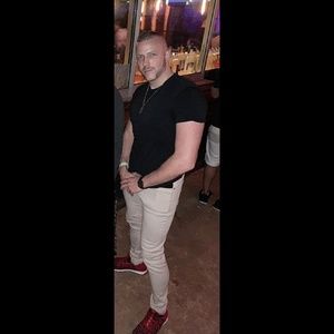 Meet your Posher, Daniel